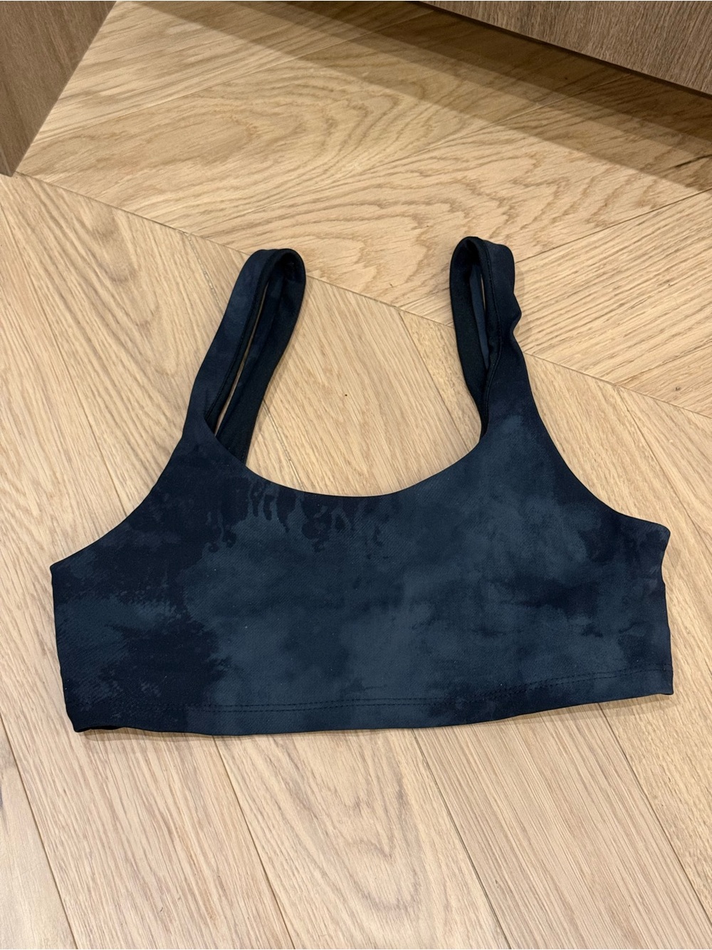 Alo Black Tie-Dye Sports Bra